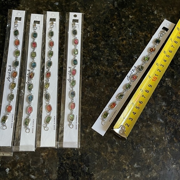 👋 3/$15 FASHION JEWELRY OVAL BRACELET NWT - Picture 3 of 5